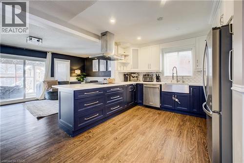 144 Patton Drive, Cambridge, ON - Indoor Photo Showing Kitchen With Upgraded Kitchen
