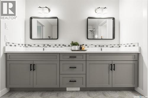 343 Stilling Manor, Saskatoon, SK - Indoor Photo Showing Bathroom
