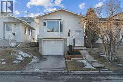 65 Tararidge Close NE  Calgary, AB T3J 2P5