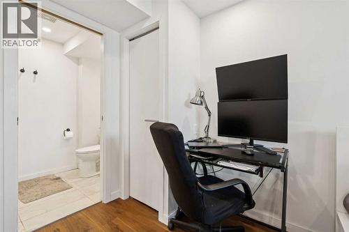 65 Tararidge Close Ne, Calgary, AB - Indoor Photo Showing Office