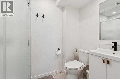 65 Tararidge Close Ne, Calgary, AB - Indoor Photo Showing Bathroom