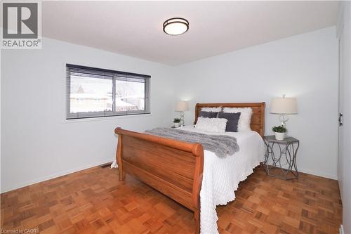 727 Riverside Drive, Cambridge, ON - Indoor Photo Showing Bedroom