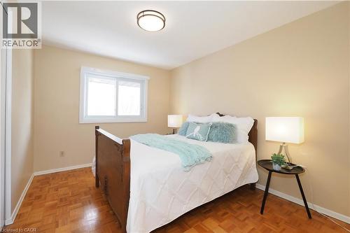 727 Riverside Drive, Cambridge, ON - Indoor Photo Showing Bedroom