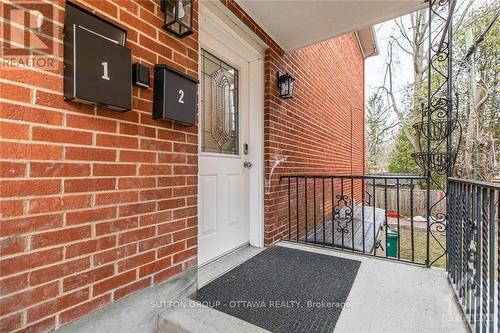 391 Greenwood Avenue, Ottawa, ON -  With Exterior