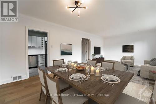391 Greenwood Avenue, Ottawa, ON - Indoor Photo Showing Dining Room