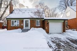 2034 HARVEST DRIVE  Mississauga, ON L4Y 1T6