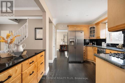 2034 Harvest Drive, Mississauga, ON - Indoor Photo Showing Kitchen