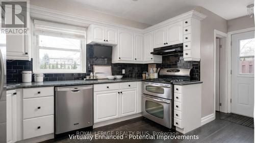 2034 Harvest Drive, Mississauga, ON - Indoor Photo Showing Kitchen