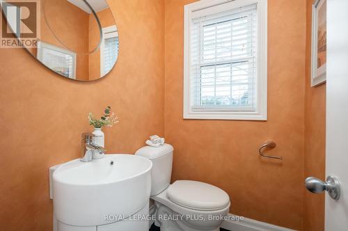 2034 Harvest Drive, Mississauga, ON - Indoor Photo Showing Bathroom