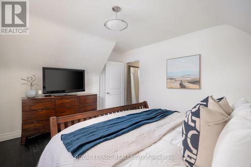 2034 Harvest Drive, Mississauga, ON - Indoor Photo Showing Bedroom