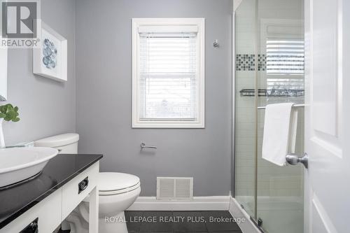 2034 Harvest Drive, Mississauga, ON - Indoor Photo Showing Bathroom