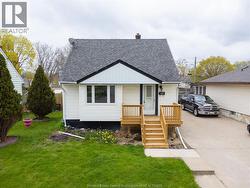 1951 LARKIN  Windsor, ON N8W 4G9