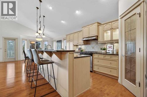 55 Billy Haynes Trail, Okotoks, AB - Indoor Photo Showing Kitchen With Upgraded Kitchen
