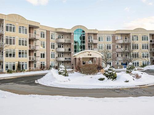 202 79 Bedros Lane  Halifax, NS B3M 4X5