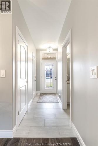 11 Champlain Court, Chatham, ON - Indoor Photo Showing Other Room