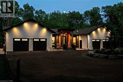 295 ALLEN Road Grimsby, ON L3M 4E7