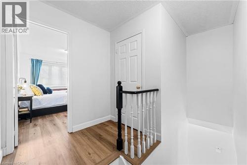 4401 Vallence Drive, Burlington, ON - Indoor