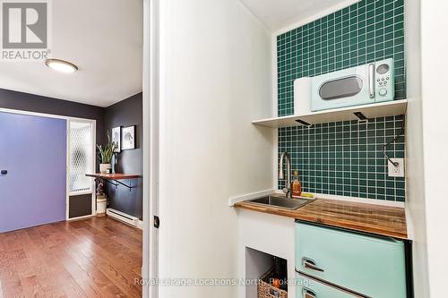 Accessory Suite Kitchenette - 131 Albert Street, Collingwood, ON - Indoor Photo Showing Other Room