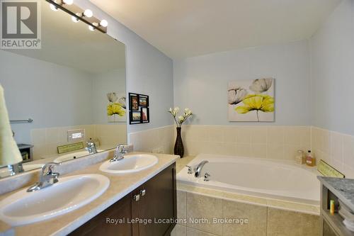 30 Joseph Trail, Collingwood, ON - Indoor Photo Showing Bathroom