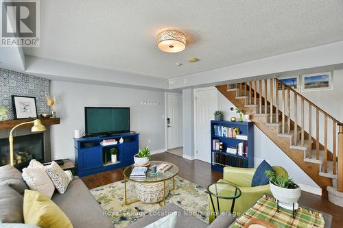 30 Joseph Trail, Collingwood, ON - Indoor Photo Showing Living Room