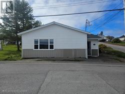 112 Water Street W St. Lawrence, NL A0E 2V0