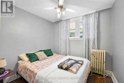 unit 1 bedroom 1 - 55 Balsam Avenue S, Hamilton, ON - Indoor Photo Showing Bedroom