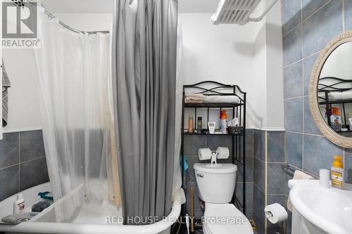 unit 1 bedroom - 55 Balsam Avenue S, Hamilton, ON - Indoor Photo Showing Bathroom