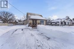 115 RIDLEY STREET  Prince Edward County (Ameliasburgh), ON K8N 4Z1