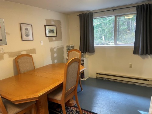 247 Huson Rd, Qualicum Beach, BC 