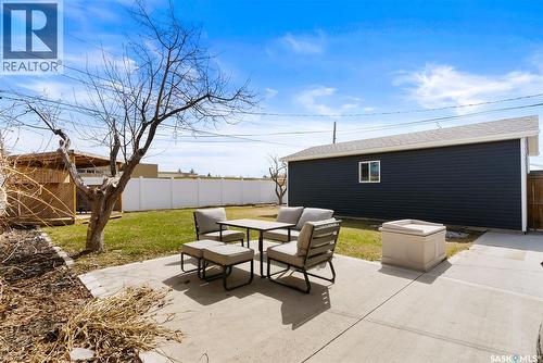73 Coldwell Road, Regina, SK - Outdoor