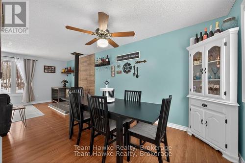 50 Laurier Boulevard, Tiny, ON - Indoor Photo Showing Dining Room
