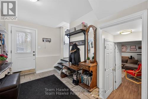 50 Laurier Boulevard, Tiny, ON - Indoor Photo Showing Other Room