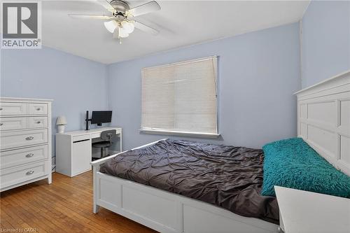 983 Parkhill Avenue, Burlington, ON - Indoor Photo Showing Bedroom