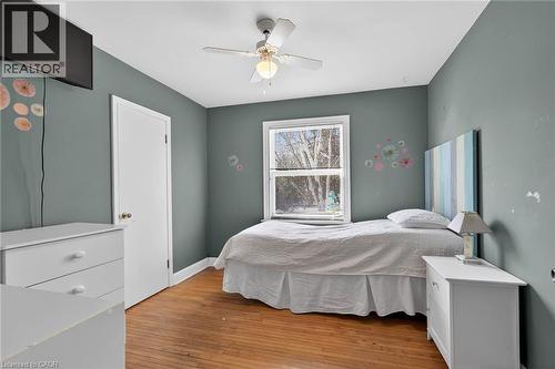 983 Parkhill Avenue, Burlington, ON - Indoor Photo Showing Bedroom