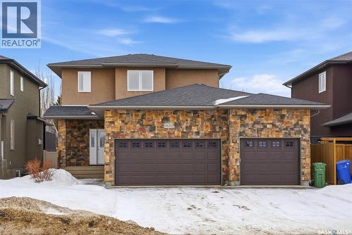 6925 Maple Ridge Drive, Regina, SK - Outdoor