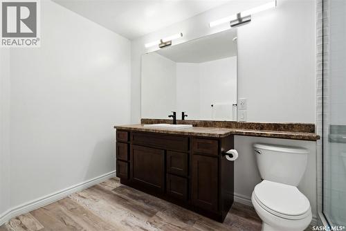 6925 Maple Ridge Drive, Regina, SK - Indoor Photo Showing Bathroom
