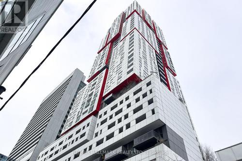 902 - 318 RICHMOND STREET W  Toronto, ON M5V 0B4