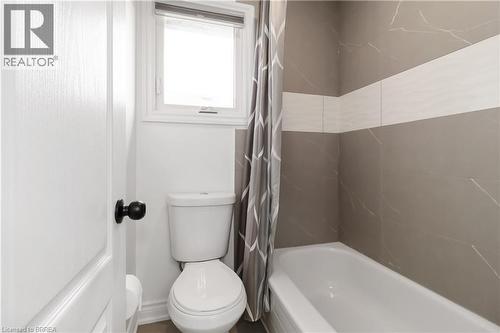 275 Granite Hill Road, Cambridge, ON - Indoor Photo Showing Bathroom