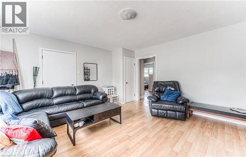 218 Margaret Avenue, Kitchener, ON - Indoor Photo Showing Living Room