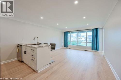 738 Mohawk Road E Unit# Upper Unit, Hamilton, ON - Indoor Photo Showing Other Room
