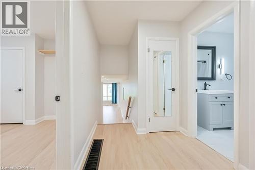 738 Mohawk Road E Unit# Upper Unit, Hamilton, ON - Indoor Photo Showing Other Room