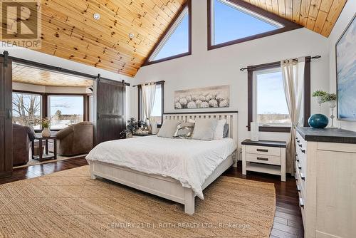 64 Mccords Road, Mckellar, ON - Indoor Photo Showing Bedroom