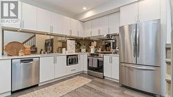 Be inspired in this Chef's kitchen - 