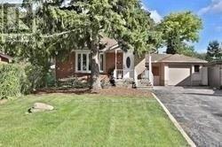25 ELGAR AVENUE  Toronto, ON M1J 1M3