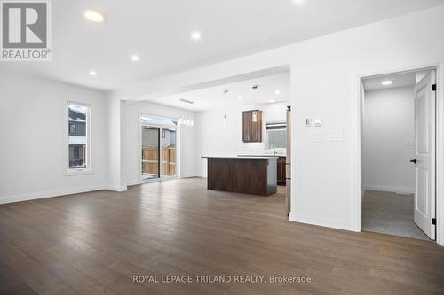 1566 Wright Crescent, London North (North S), ON - Indoor