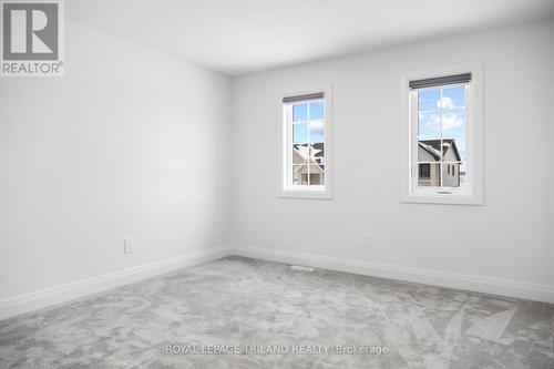 1566 Wright Crescent, London North (North S), ON - Indoor Photo Showing Other Room