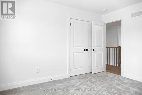 1566 Wright Crescent, London North (North S), ON - Indoor Photo Showing Other Room