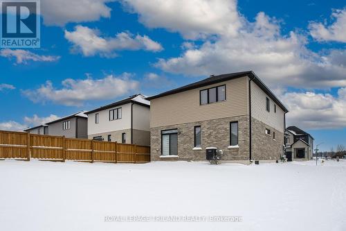 1566 Wright Crescent, London North (North S), ON - Outdoor