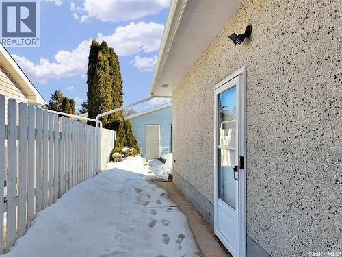 857 East Centre, Saskatoon, SK - Outdoor