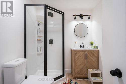 53 Barr Street, Collingwood, ON - Indoor Photo Showing Bathroom